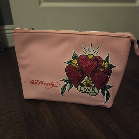 NWT Y2K Ed Hardy Pink Heart Love Rhinestones Cosmetic/Makeup Bag - Picture 4 of 6